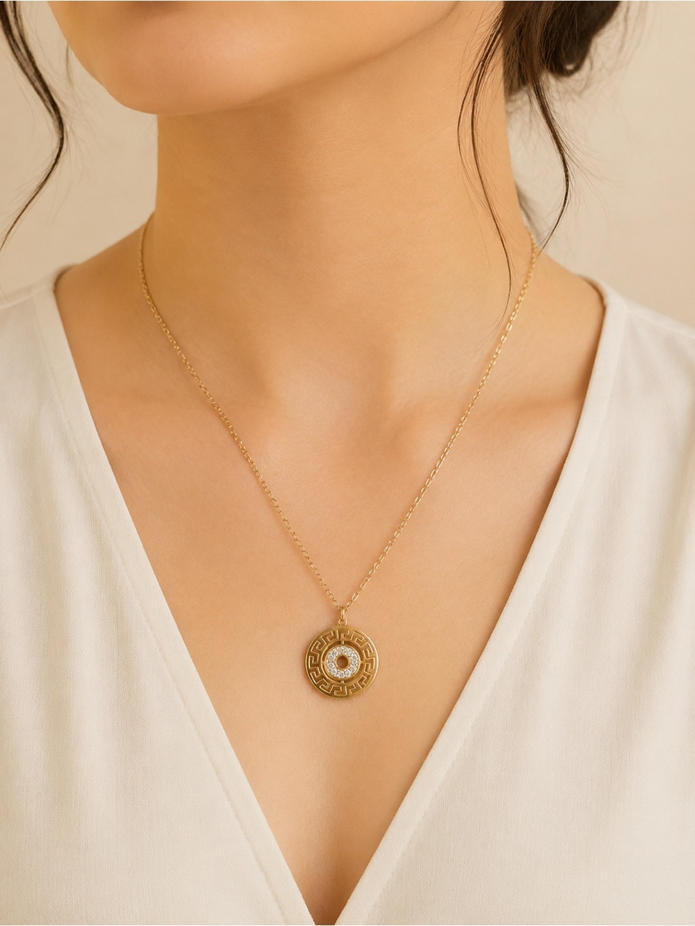 Gold Medallion Pendant Necklace - Elegant Women's Jewelry 316L